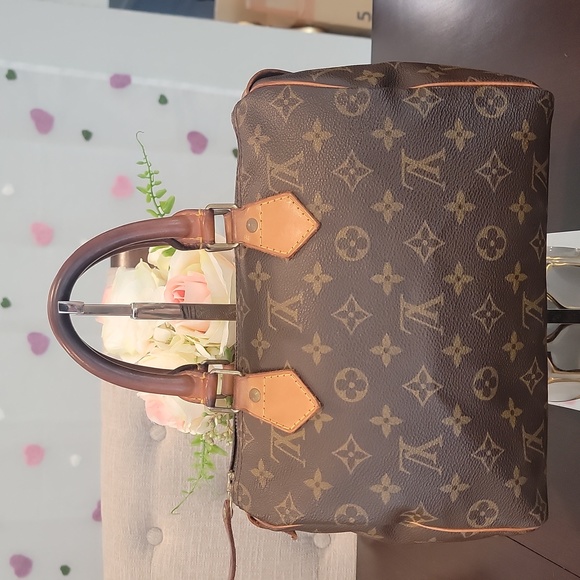 Authentic Louis Vuitton Speedy 25! - Picture 9 of 12